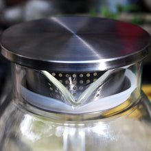 Laden Sie das Bild in den Galerie-Viewer, Universalkanne Hochzeit