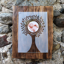 Laden Sie das Bild in den Galerie-Viewer, Fotobild Geburt/Taufe Baum
