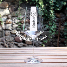 Laden Sie das Bild in den Galerie-Viewer, Weinglas Geburtsblume