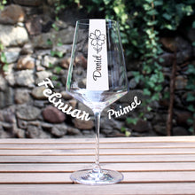 Laden Sie das Bild in den Galerie-Viewer, Weinglas Geburtsblume
